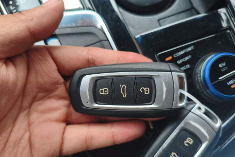 Used Geely Auto Emgrand GT New Energy 2018 1.5T PHEV Yao Ling Edition Vehicle Key