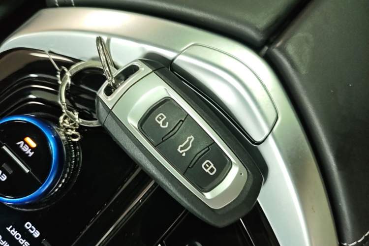 Used Geely Auto Emgrand GT New Energy 2018 1.5T PHEV Yao Ling Edition Vehicle Key