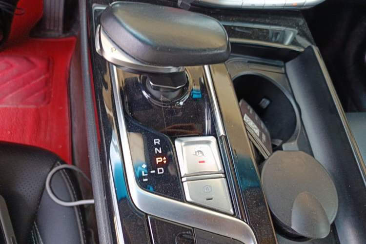 Used Geely Auto Emgrand GT New Energy 2020 1.5T PHEV Yao Ling Edition Gear Lever
