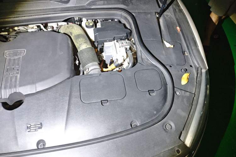 Used Geely Auto Emgrand GT New Energy 2020 1.5T PHEV Flagship Edition Engine Bay Left