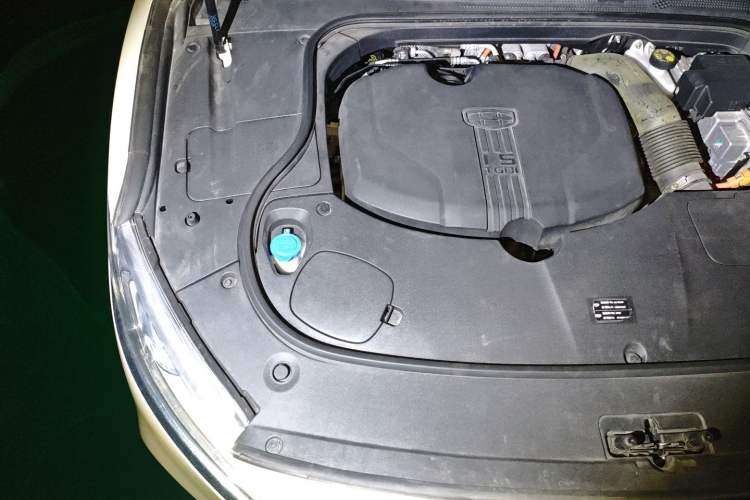Used Geely Auto Emgrand GT New Energy 2020 1.5T PHEV Flagship Edition Engine Bay Right