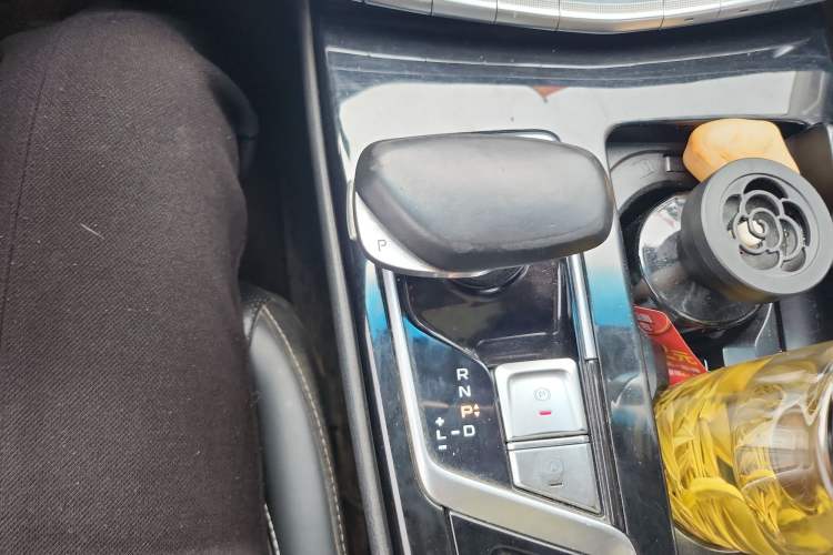 Used Geely Auto Emgrand GT New Energy 2020 1.5T PHEV Yaoxiang Edition Gear Lever