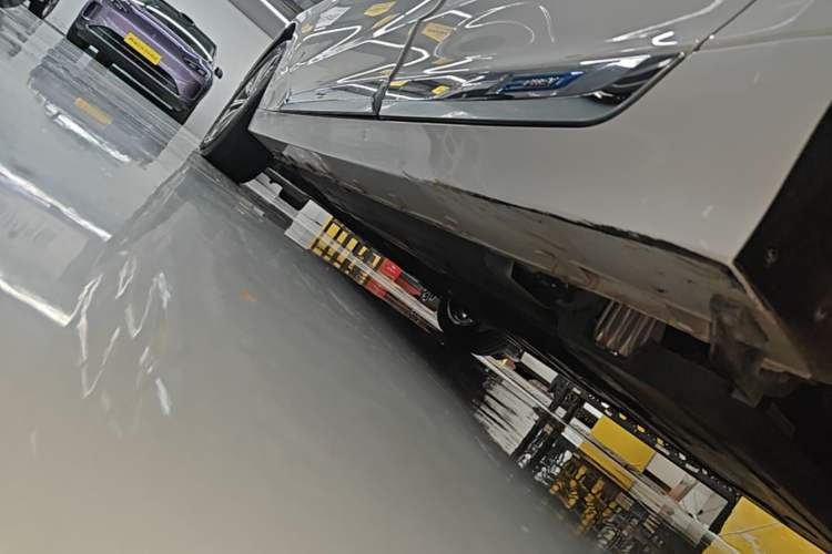 Used Geely Auto Emgrand GT New Energy 2020 1.5T PHEV Yaoxiang Edition Left Side Sill