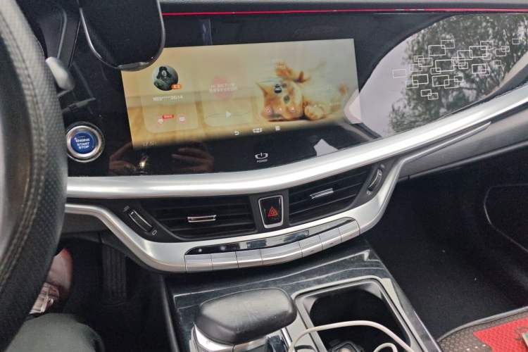 Used Geely Auto Emgrand GT New Energy 2021 1.5T ePro Enjoyment Edition Audio And AC Panel