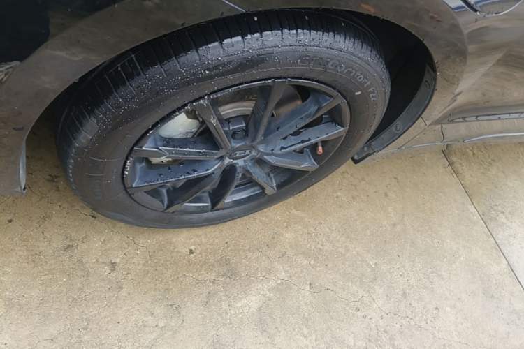 Used Geely Auto Emgrand GT New Energy 2021 1.5T ePro Enjoyment Edition Left Front Wheel Hub
