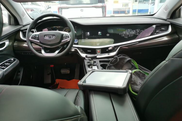 Used Geely Auto Emgrand GT New Energy 2021 1.5T ePro Elite Edition Center Console