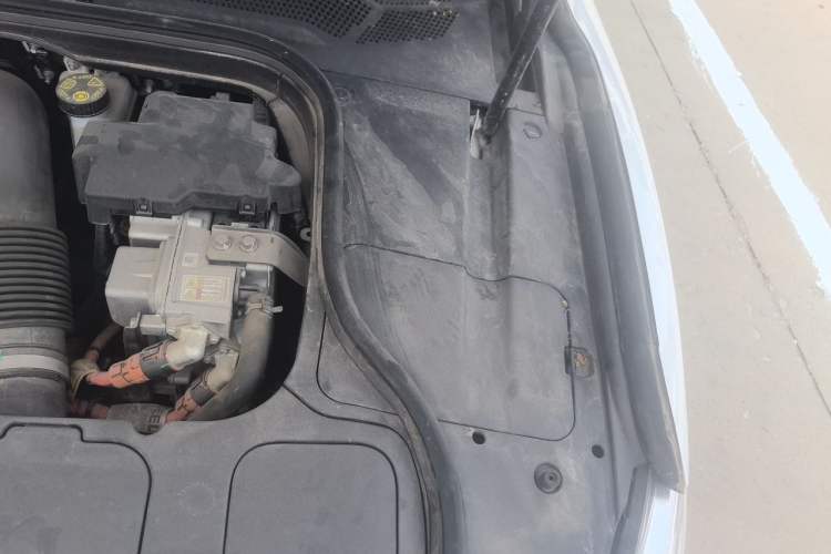 Used Geely Auto Emgrand GT New Energy 2021 1.5T ePro Elite Edition Engine Bay Left