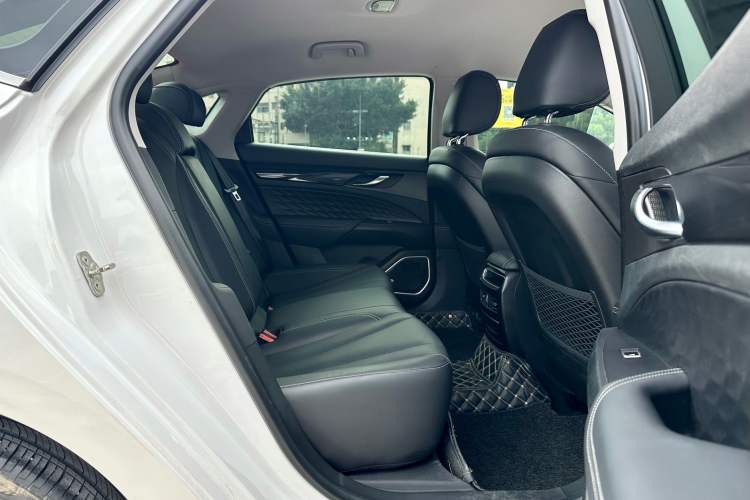 Used Geely Auto Emgrand GT New Energy 2021 1.5T ePro Enjoyment Edition Interior 9