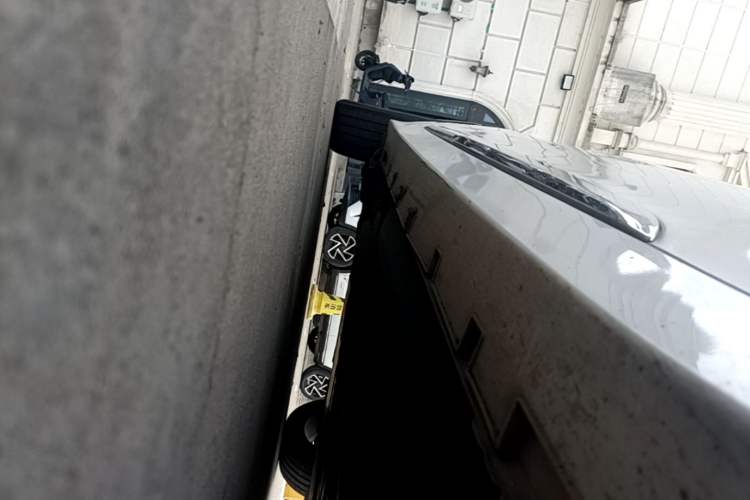 Used Geely Auto Emgrand GT New Energy 2021 1.5T ePro Elite Edition Right Side Sill