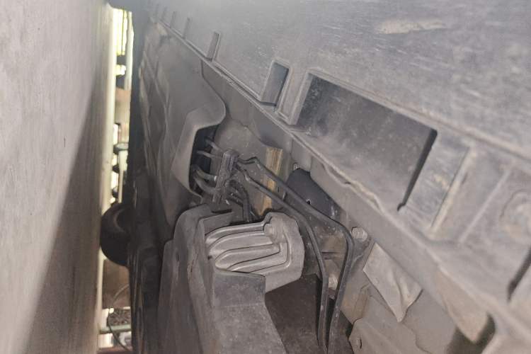 Used Geely Auto Emgrand GT New Energy 2022 1.5T PHEV Extended Range Prestige Version Chassis Rear Left