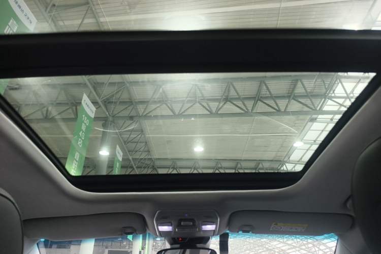 Used Geely Auto Emgrand GT New Energy 2022 1.5T PHEV Extended Range Prestige Version Headliner