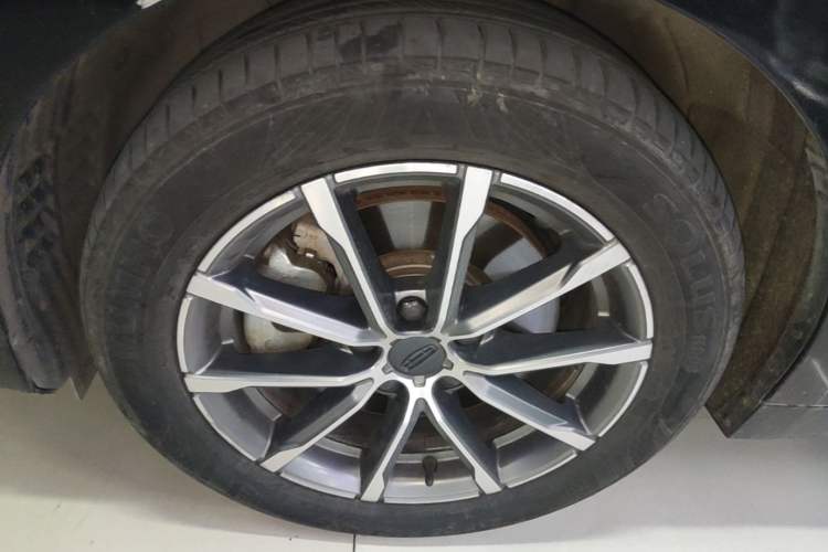 Used Geely Auto Emgrand GT New Energy 2022 1.5T PHEV Extended Range Prestige Version Left Front Wheel Hub