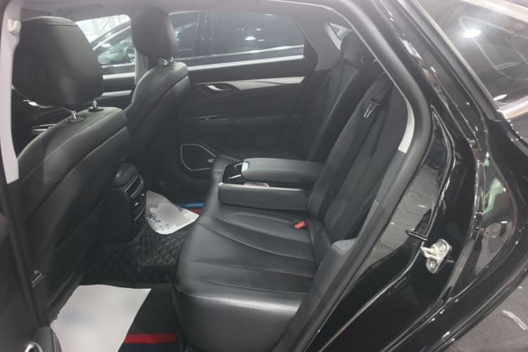 Used Geely Auto Emgrand GT New Energy 2022 1.5T PHEV Extended Range Prestige Version Left Rear Seat