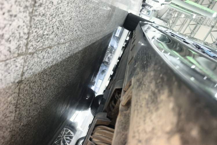 Used Geely Auto Emgrand GT New Energy 2022 1.5T PHEV Extended Range Prestige Version Left Side Sill