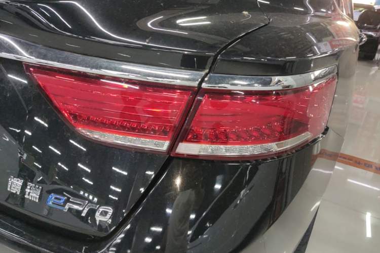 Used Geely Auto Emgrand GT New Energy 2022 1.5T PHEV Extended Range Prestige Version Right Rear Taillight