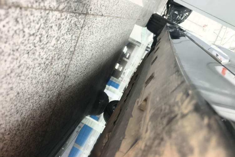 Used Geely Auto Emgrand GT New Energy 2022 1.5T PHEV Extended Range Prestige Version Right Side Sill