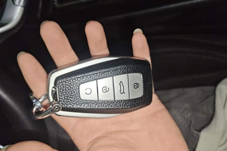 Used Geely Auto Emgrand GT New Energy 2022 1.5T PHEV Extended Range Prestige Version Vehicle Key