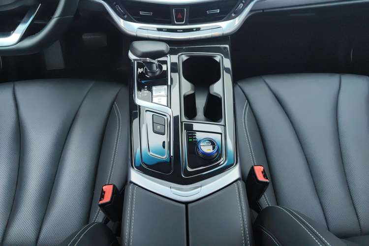 Used Geely Auto Emgrand GT New Energy 2022 1.5T PHEV Extended Range Luxury Version Gear Lever