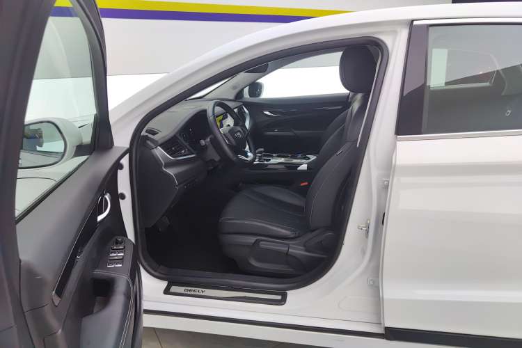 Used Geely Auto Emgrand GT New Energy 2022 1.5T PHEV Extended Range Luxury Version Left Front Seat