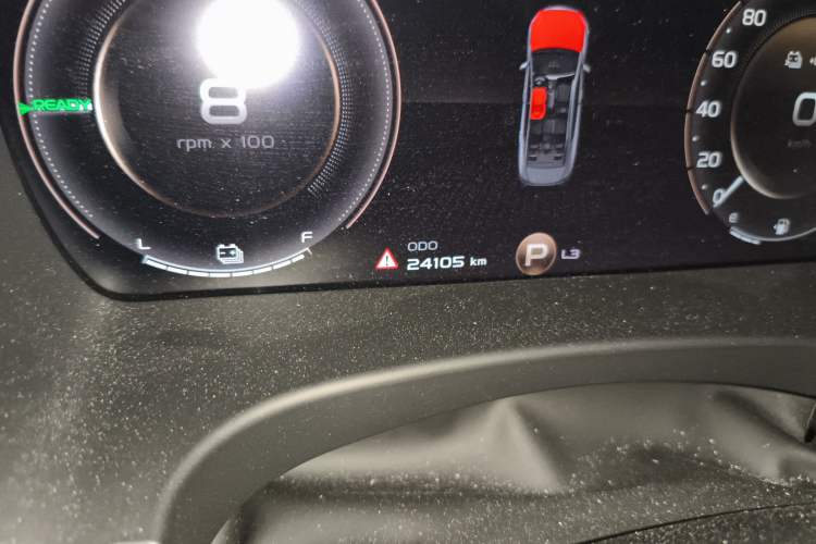 Used Geely Auto Emgrand GT New Energy 2022 1.5T PHEV Extended Range Prestige Version Odometer Close Up