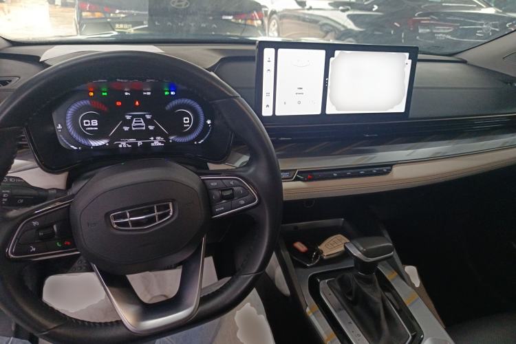 Used Geely Auto Emgrand L 2022 1.4T CVT Flagship Edition Center Console