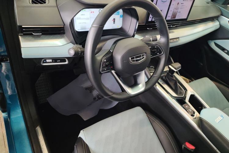 Used Geely Auto Emgrand L 2022 1.4T CVT Ultimate Model Center Console