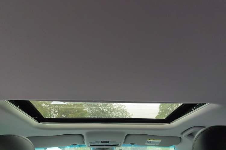 Used Geely Auto Emgrand L 2022 1.4T CVT Ultimate Model Headliner