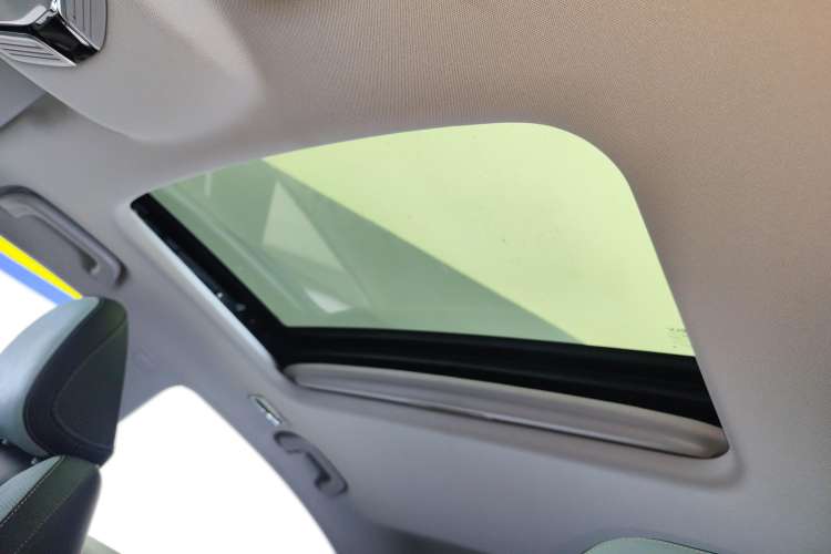Used Geely Auto Emgrand L 2022 1.4T CVT Ultimate Model Headliner