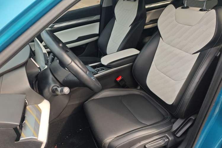 Used Geely Auto Emgrand L 2022 1.4T CVT Flagship Edition Left Front Seat