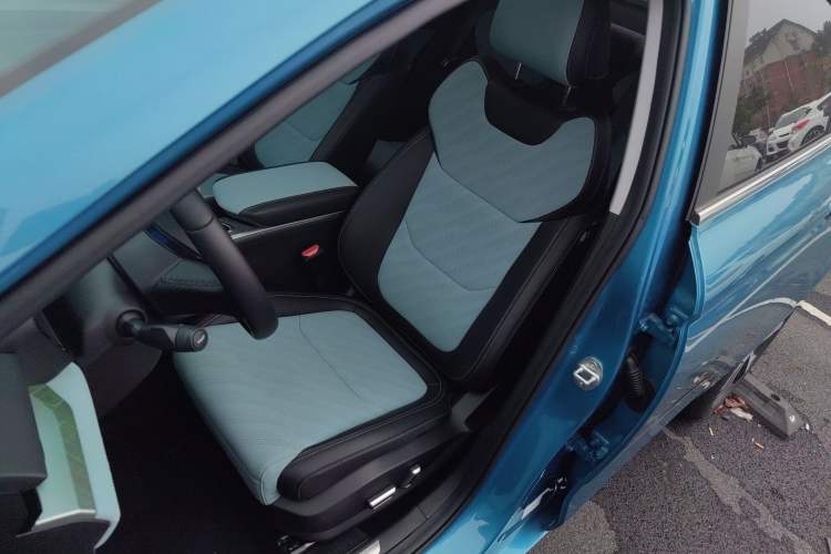Used Geely Auto Emgrand L 2022 1.4T CVT Ultimate Model Left Front Seat