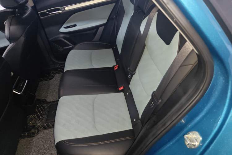 Used Geely Auto Emgrand L 2022 1.4T CVT Ultimate Model Left Rear Seat