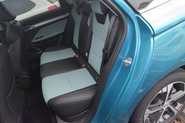 Used Geely Auto Emgrand L 2022 1.4T CVT Ultimate Model Left Rear Seat