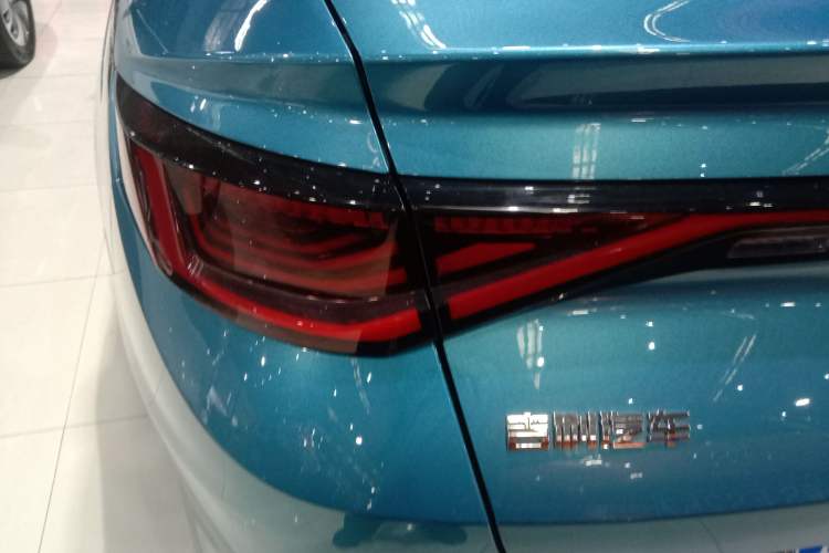 Used Geely Auto Emgrand L 2022 1.4T CVT Ultimate Model Left Rear Taillight