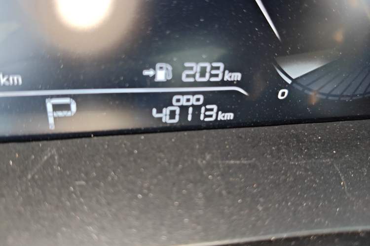 Used Geely Auto Emgrand L 2022 1.4T CVT Flagship Edition Odometer Close Up