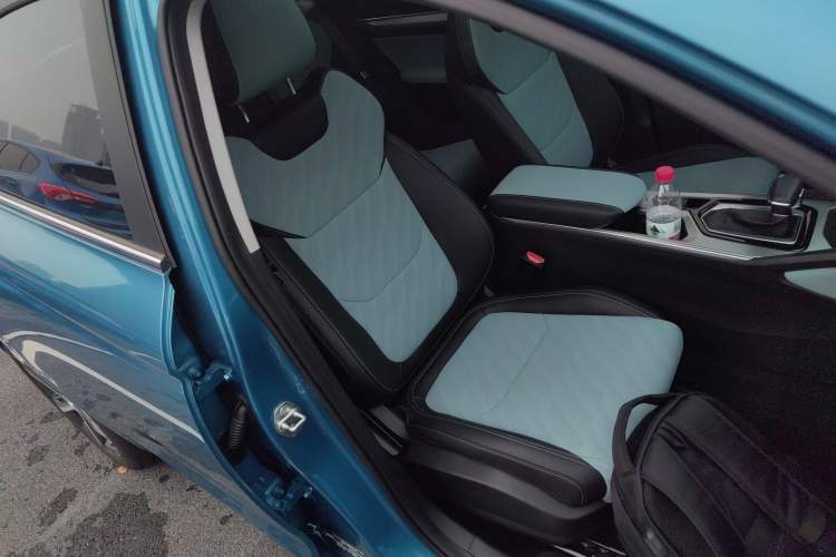 Used Geely Auto Emgrand L 2022 1.4T CVT Ultimate Model Right Front Seat