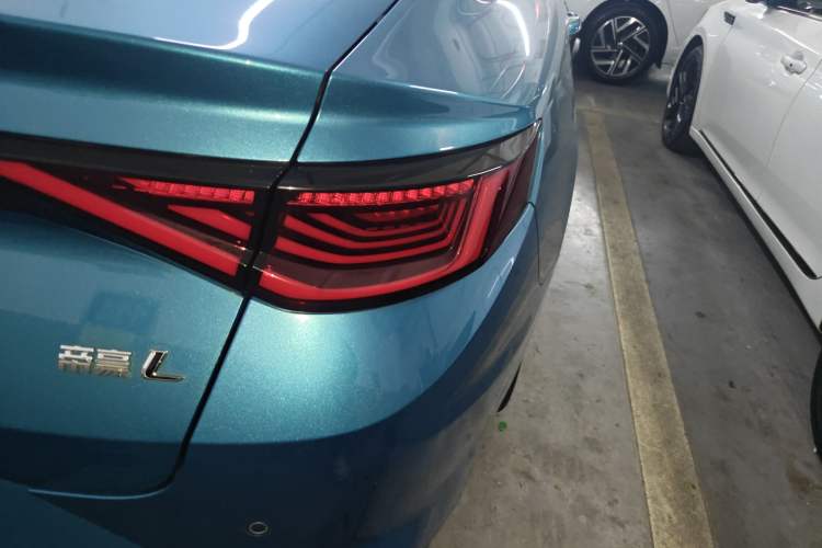 Used Geely Auto Emgrand L 2022 1.4T CVT Ultimate Model Right Rear Taillight