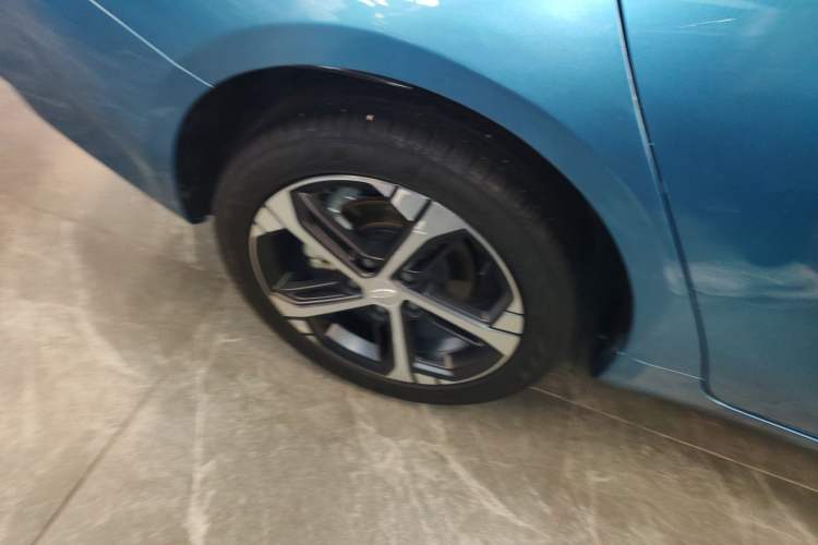 Used Geely Auto Emgrand L 2022 1.4T CVT Ultimate Model Right Rear Wheel Hub