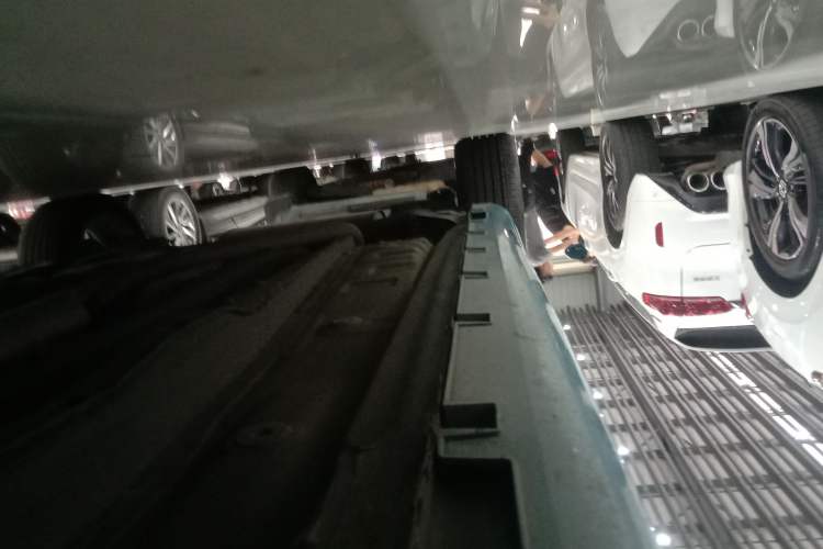 Used Geely Auto Emgrand L 2022 1.4T CVT Ultimate Model Right Side Sill