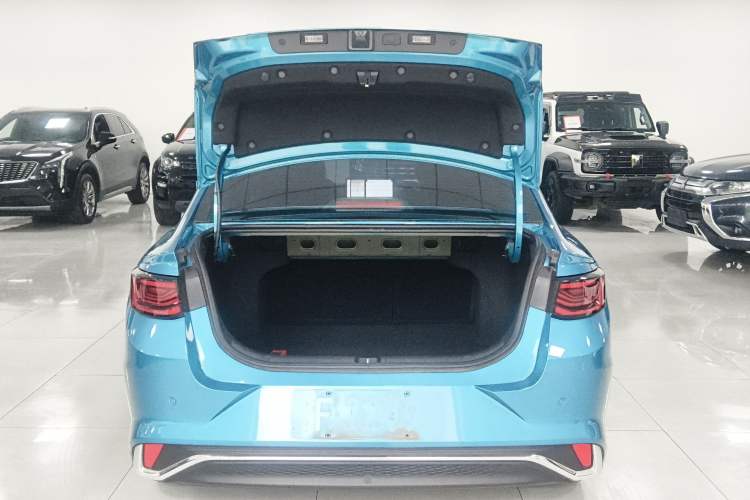 Used Geely Auto Emgrand L 2022 1.4T CVT Flagship Edition Trunk
