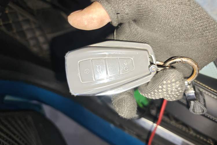 Used Geely Auto Emgrand L 2022 1.4T CVT Ultimate Model Vehicle Key