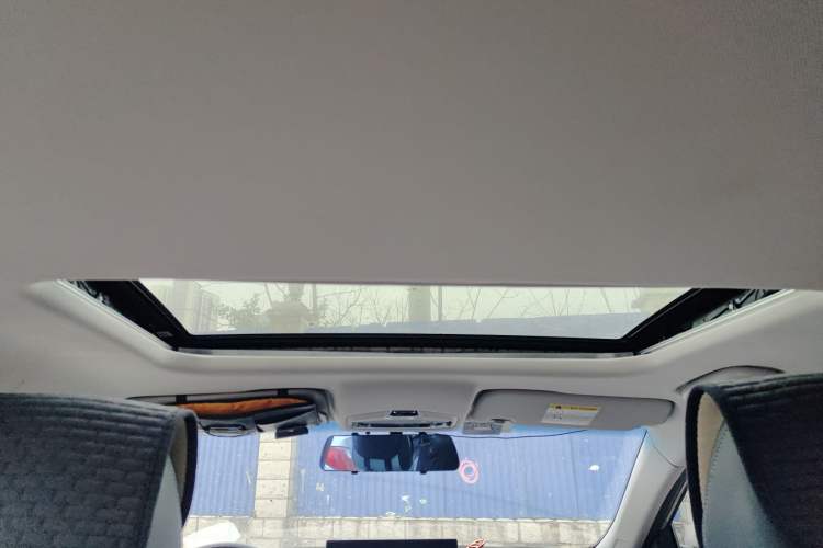 Used Geely Auto Emgrand L 2022 1.4T CVT Flagship Edition Headliner