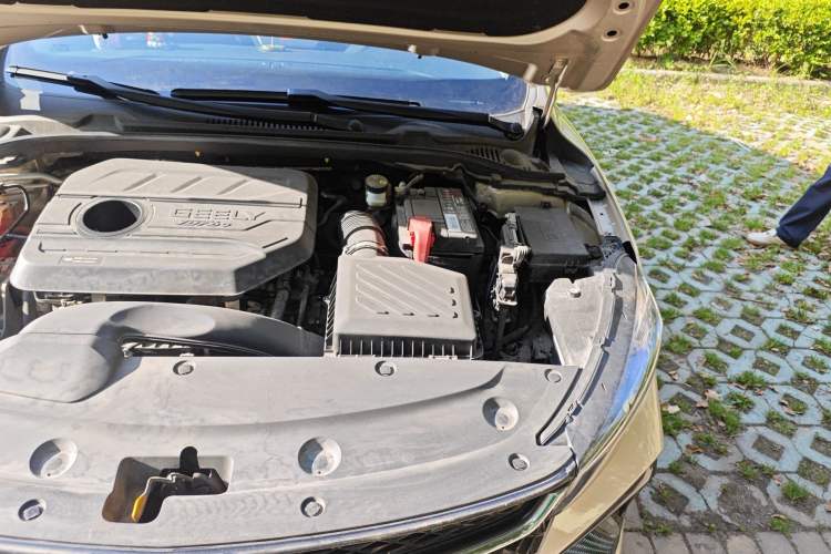 Used Geely Auto Emgrand L 2022 1.4T CVT Flagship Edition Engine Bay Left