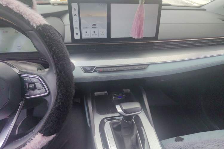 Used Geely Auto Emgrand L 2022 1.4T CVT Ultimate Model Audio And AC Panel