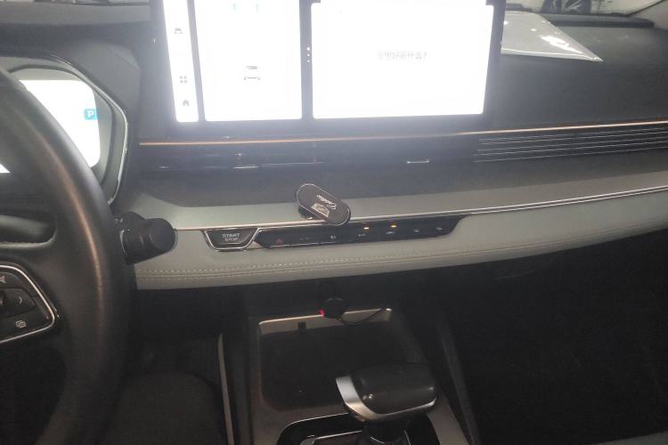 Used Geely Auto Emgrand L 2022 1.4T CVT Ultimate Model Audio And AC Panel