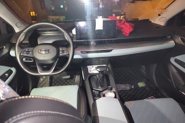 Used Geely Auto Emgrand L 2022 1.4T CVT Ultimate Model Center Console