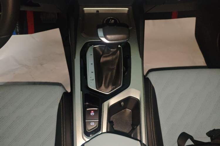 Used Geely Auto Emgrand L 2022 1.4T CVT Ultimate Model Gear Lever