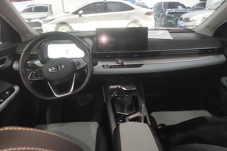 Used Geely Auto Emgrand L 2022 1.4T CVT Ultimate Model Interior 2