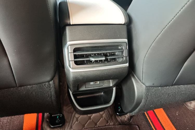 Used Geely Auto Emgrand L 2022 1.4T CVT Flagship Edition Interior 3