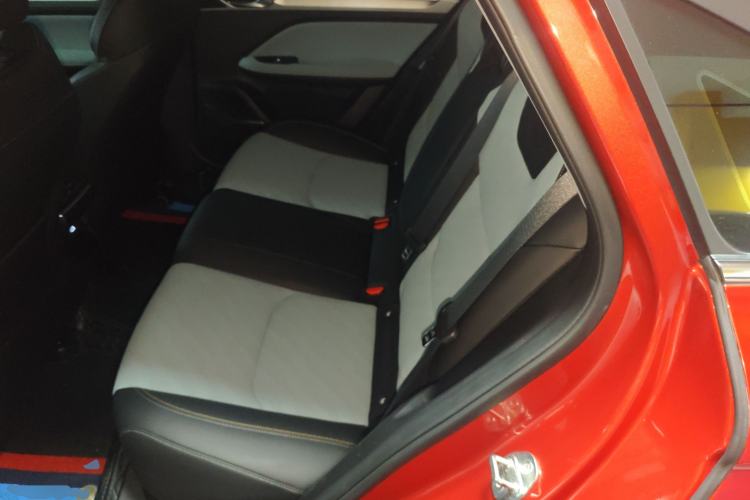 Used Geely Auto Emgrand L 2022 1.4T CVT Ultimate Model Interior 4
