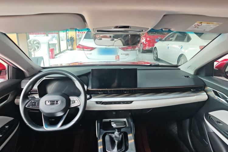 Used Geely Auto Emgrand L 2022 1.4T CVT Flagship Edition Interior 4